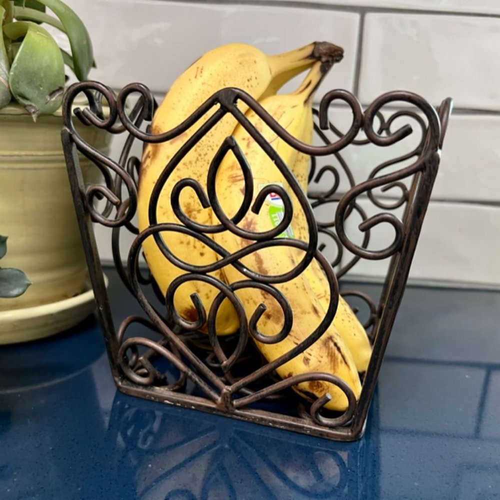 Retired SLAH Rosedale Plant Holder / Bread Basket (1 large)